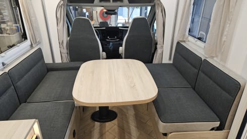 JHR97H – 2p Chausson semi-integrated from 2026