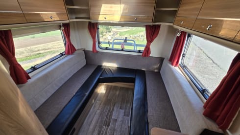 2016 Bailey Approach Advance 665 - 6 Berth