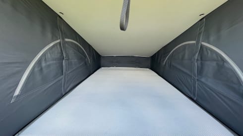 Prachtige Volkswagen California – Almost new. Carefree on the road with this beautiful, compact bus.