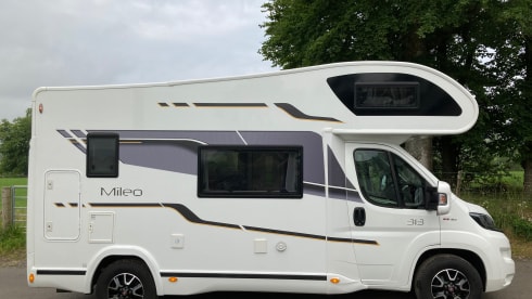 KOM Motorhomes - Benimar Mileo 313