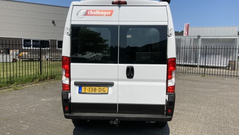 2p Fiat Ducato bus camper Challenger V114