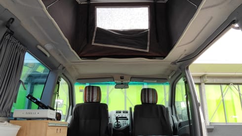 Danny de Vito – Mercedes-Benz Vito camper van 