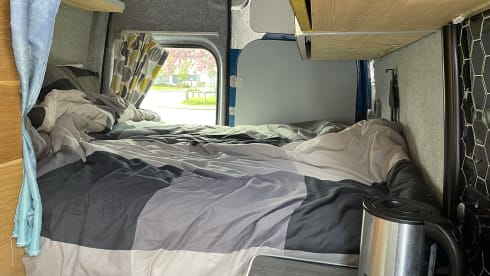 Paddy – Groovy 4 berth Renault Master campervan