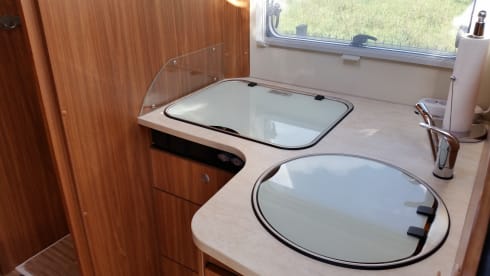 LEOBO – Carado T447