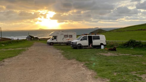Big Dave – VW Transporter LWB - Perfect van for your first camping trip! Dogs allowed!