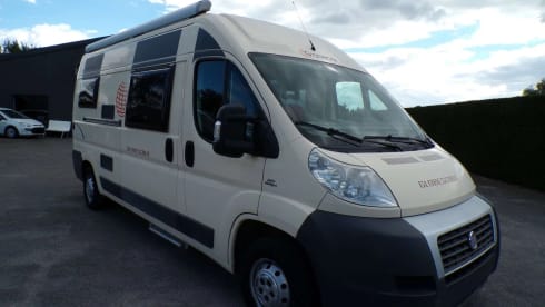 Fritz – Sfeervolle Pössl Buscamper – Off-Grid Ready & Volledig Uitgerust!