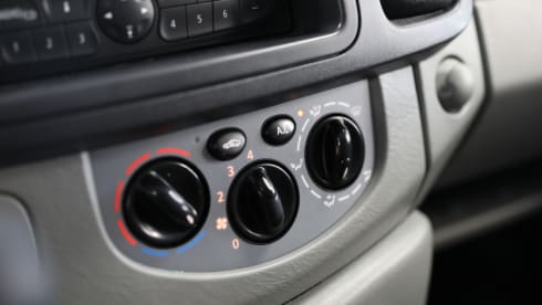 4-person Nissan Camper diesel Automatic from 2011