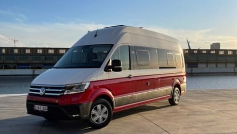 Cherry Red – New Grand Caliofornia Camper 680 Cherry Red