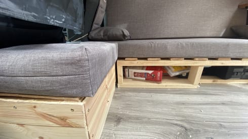 Smalls – A big adventure in a small van