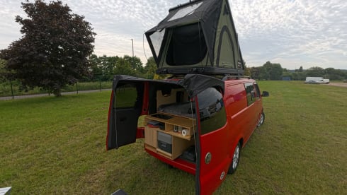 Poppy – 4 berth Volkswagen campervan from 2011