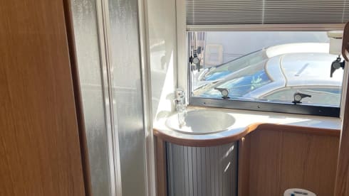 6 berth ford rimor koala