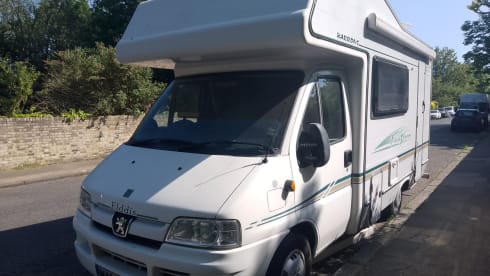 Elddis – 4 berth Peugeot alcove from 2006