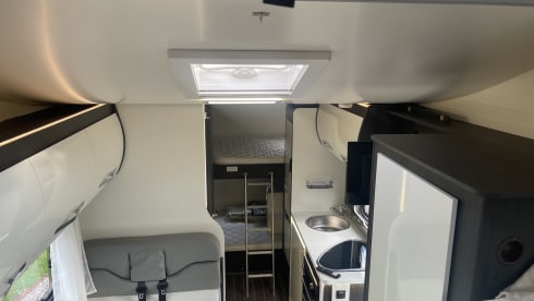 Victor – 6 berth Roller Team alcove from 2024