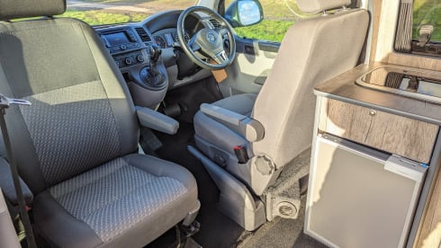 Freya – 4 berth Volkswagen campervan