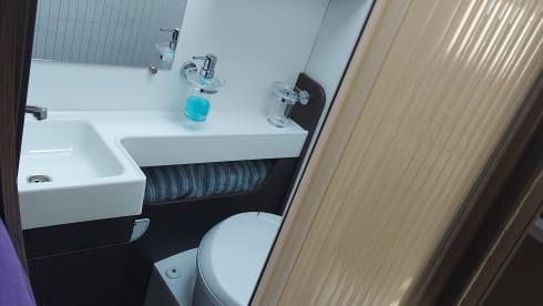 Roubie – 4p Benimar semi-integrated uit 2022