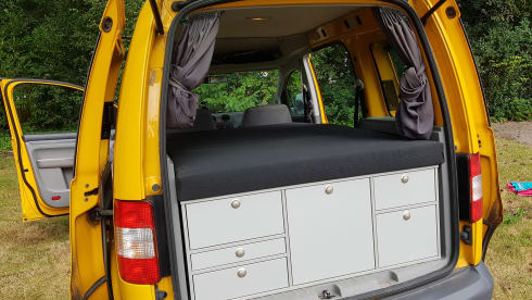 Zonnetje! Little miss sunshine! (Kan niet kiezen) – Minicamper für maximalen Genuss!