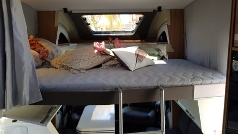 Adriaantje – LUXURY RV with QUEENSBED 4 pers