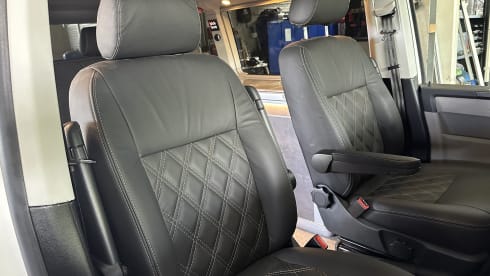 Camper Bronze – p Volkswagen bus from 2018