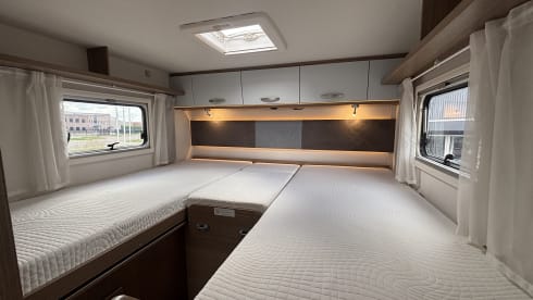i338 AUTOMAAT – i338 camper AUTOMATIC