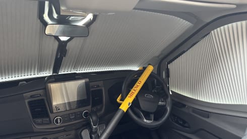 Sebby 2022 Luxury 2 berth Autotrail F68 