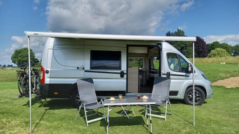 Making beautiful memories with our completely self-sufficient Fiat Ducato