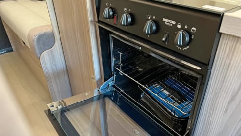 Betty Ruth – Elddis 4 berth Automatic Campervan 2024 With Double Bed Pop Top