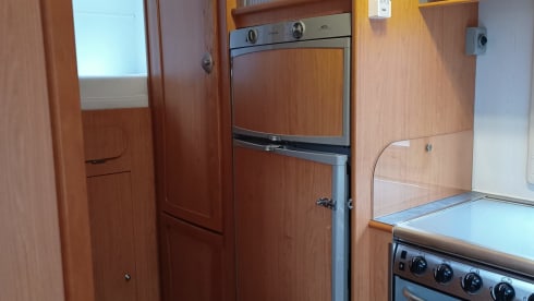 Superruime gezinscamper – 5p Elnagh Marlin 64 Alcove from 2001