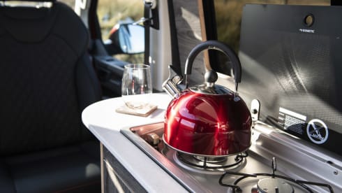 Ninja 1 – High spec Volkswagen T6.1 campervan