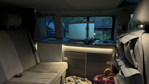 Boelie – 4p Volkswagen bus from 2018