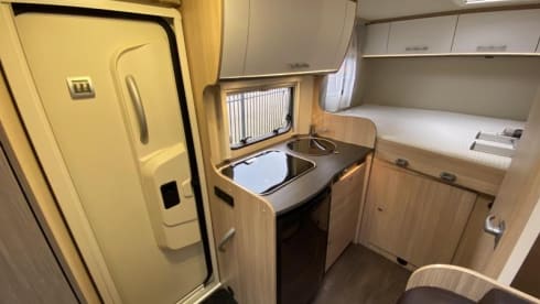 As new Sunlight T 60 semi-integrated from 2019
