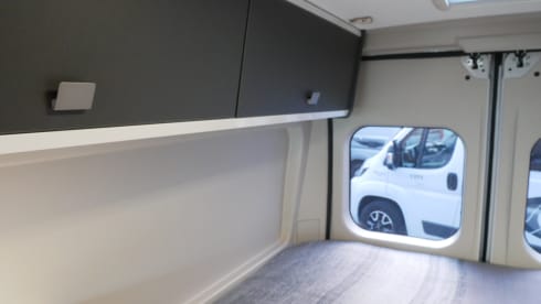  Mclouis3, 2 beds - 4 seats.