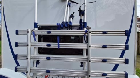 Gezellige en ruime camper met sterke motor perfect voor jonge gezinnen