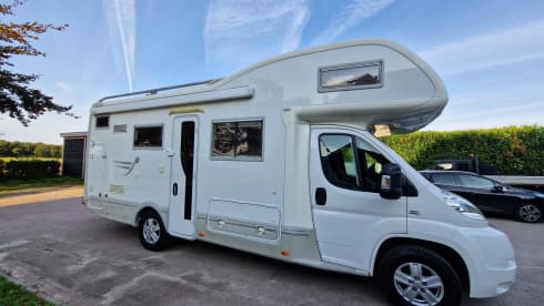 La bella vita – Luxury 6 person Arca Camper