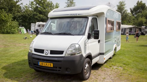 Sunny Boy – 4 P Knaus Sun TI camper, large bed, 2 x air conditioning - Nijmegen region