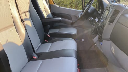 Vanessa – Handbuilt, stealth, great comfort and a huge energy supply!