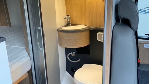 Laika – Tough and luxurious, as good as new Fiat Ducato camper bus!