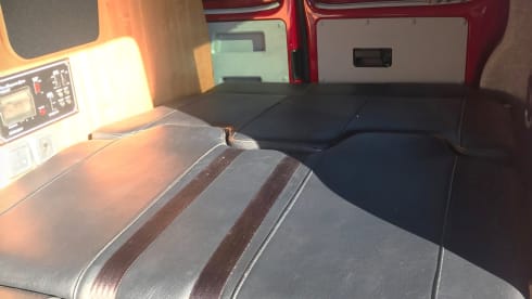 Stan – 4 berth Volkswagen Campervan - Stan