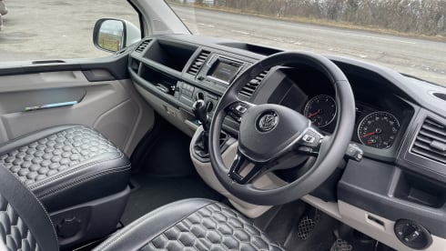 2187 – 4 berth Volkswagen campervan from 2017