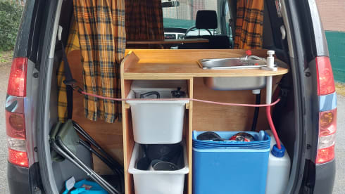Dizzy – super cosy  - automatic campervan. price  includes insurance !
