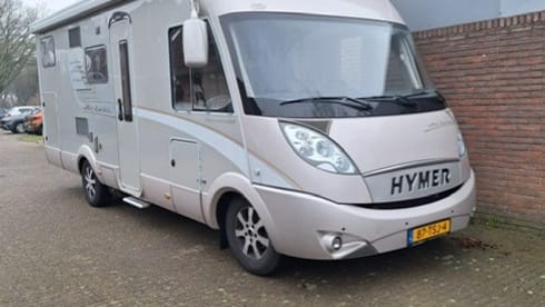 2p Hymer integrated uit 2012