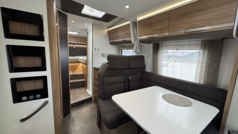 Moon – Fijne Adria camper 5p