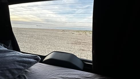 2p Mercedes-Benz campervan uit 2020