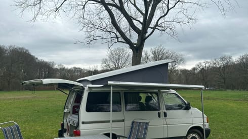 het witte schaap – 4p Volkswagen campervan uit 1997
