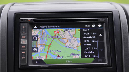 Vario Smurf – 4 fixed beds hotel on wheels