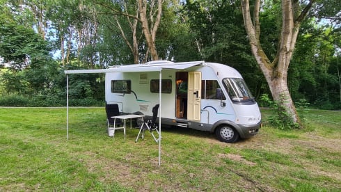 6 person family camper. Hymer integral from 2000