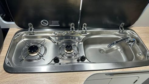 Myfanwy – All season VW T6 4 berth campervan