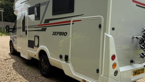 Safari – 4 berth Roller Team semi-integrated from 2025