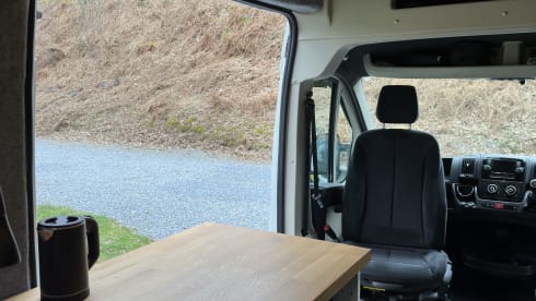 Henry – Citroën-Bus mit 2 Schlafplätzen aus dem Jahr 2017