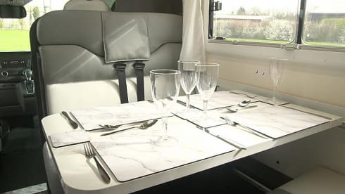 Britney  – Luxury 6 berth Roller Team automatic