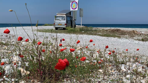 4p Volkswagen T4 camper